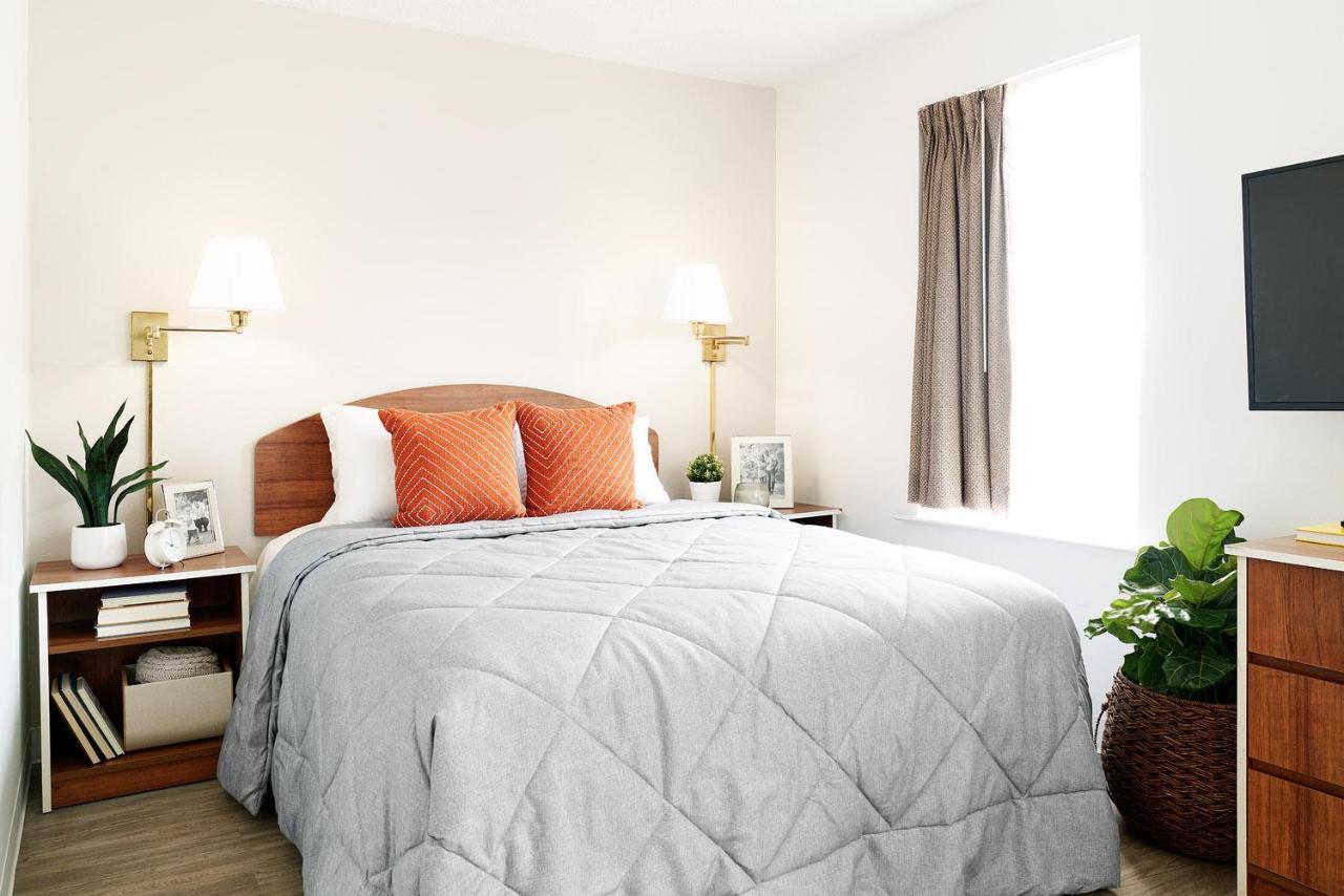 Intown Suites Extended Stay Houston Tx - Iah Airport Exterior photo